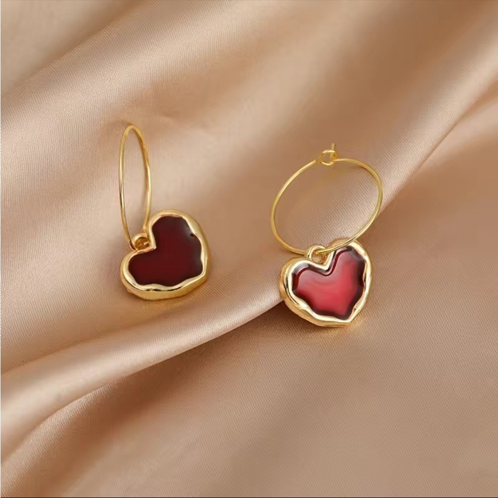BRAND NEW ♥️ SUPER CUTE Red Love Heart Huggie Earrings